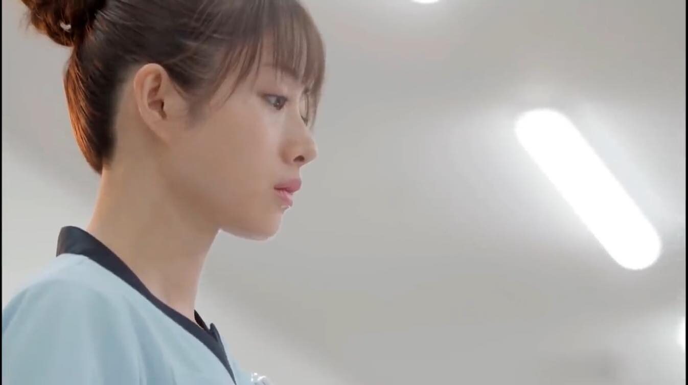 石原さとみ（アンサング・シンデレラ 病院薬剤師の処方箋 ）