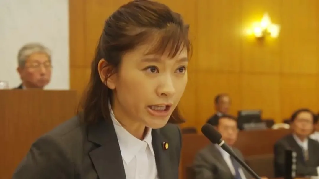 篠原陽子（民衆の敵～世の中、おかしくないですか!?～）