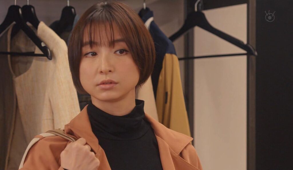 篠田麻里子（クロステイル 〜探偵教室〜）