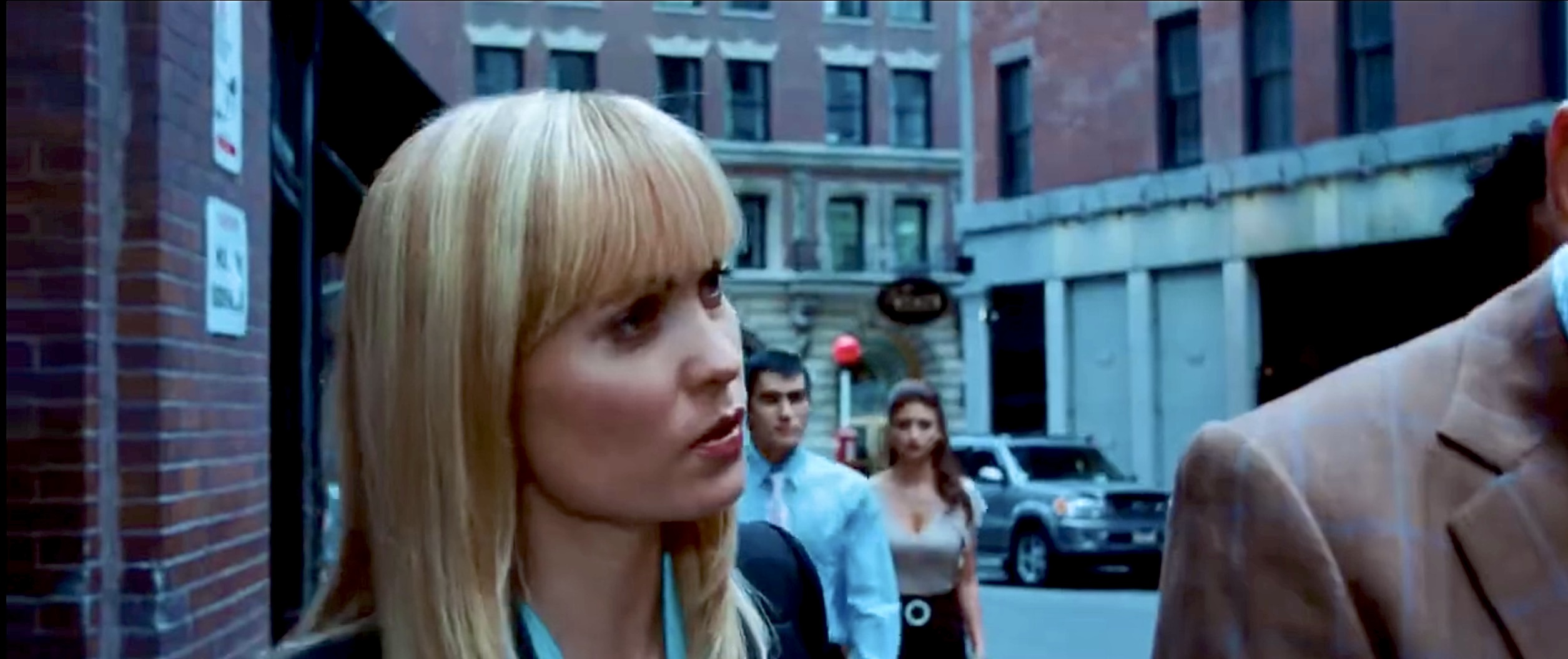 ラダ・ミッチェル（サロゲート）