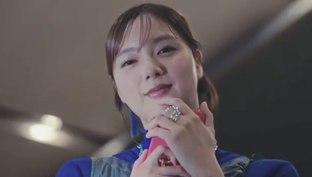 新川優愛（妻を引退します）