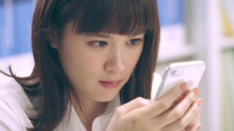 小西桜子（うきわ -他人以上、友達未満-）