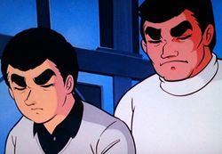伴も事情を聞いたらしい
