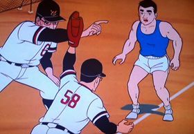 魔送球は速水の足を止め、みごとアウト