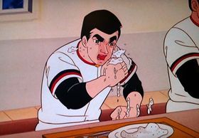 くそう、俺は食うぞ、と無理して手づかみ